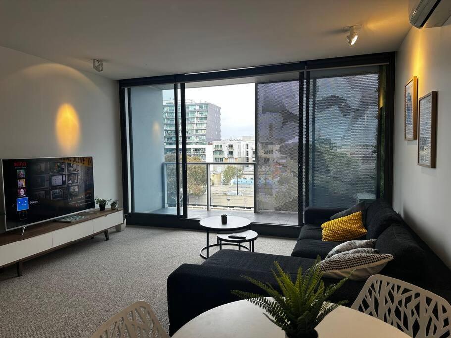 Chapel Street Vibes: Urban Oasis Apartment Melbourne Exterior photo